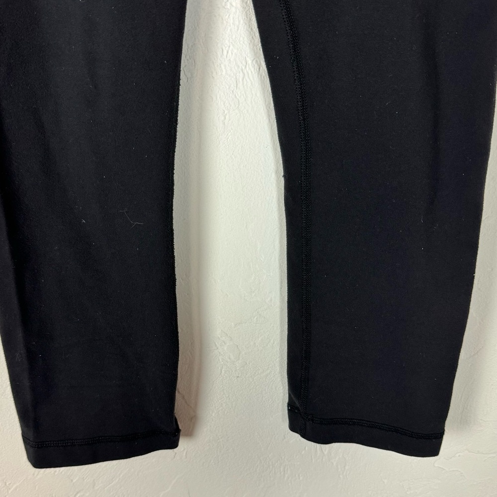 Lululemon Leggings‎ Wunder Under Crop Solid Black Classic Workout Yoga Knit - Picture 4 of 8